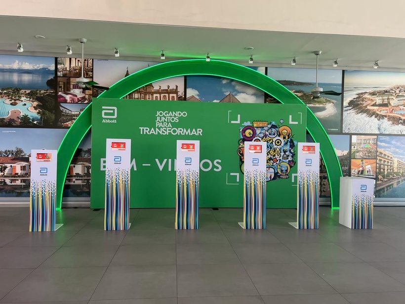 Entrance portal — TES set-design project
