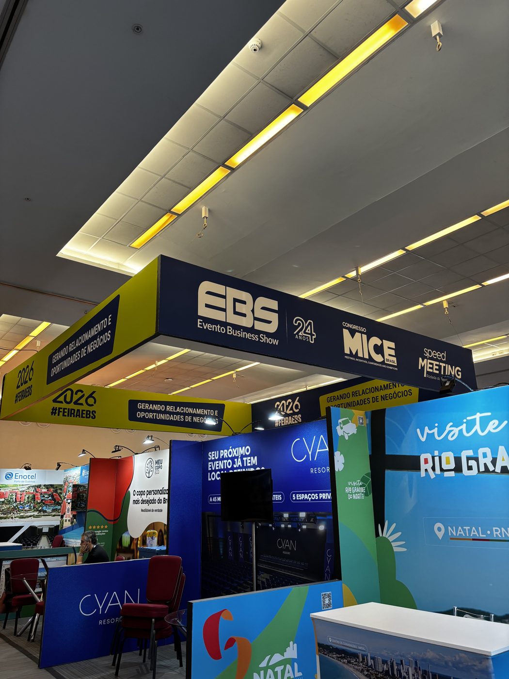 Corporate booth — TES set-design project